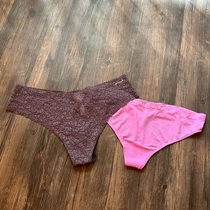 NWOT Victoria Secret pair of thongs size XL